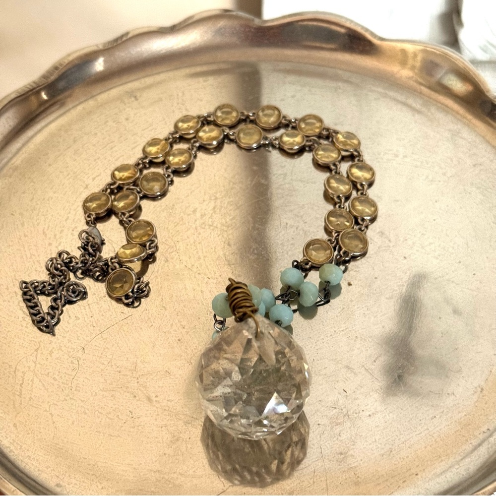 Vintage Elegant Crystal Pendant Necklace, Gold & Rosary Beads, 30”Inches - Picture 5 of 7